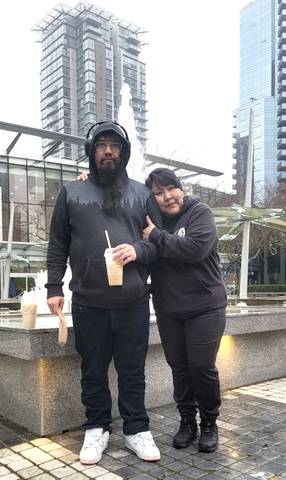 Fox Elric standing next to his mother