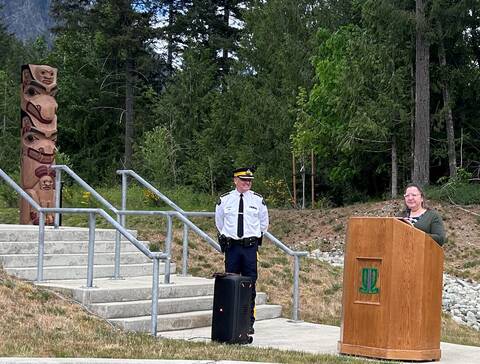 Photo of National Chief of the Assembly of First Nations Cindy Woodhouse speaking and addressing attendees.