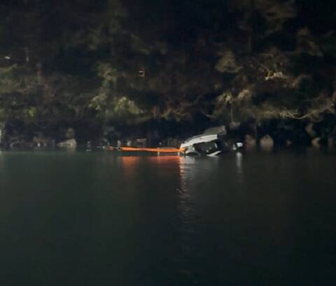 Picture of vehicle in the water