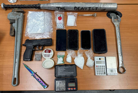 Seized objects - objets saisis